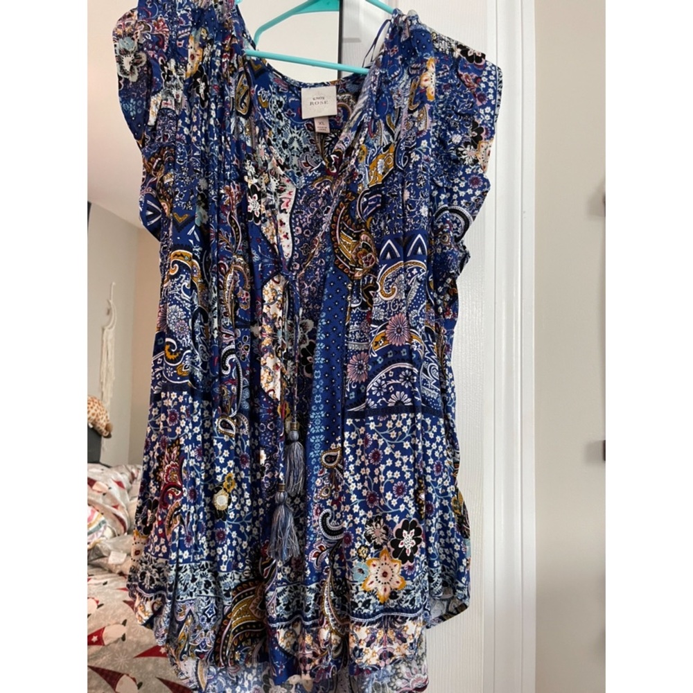 Knox Rose paisley top